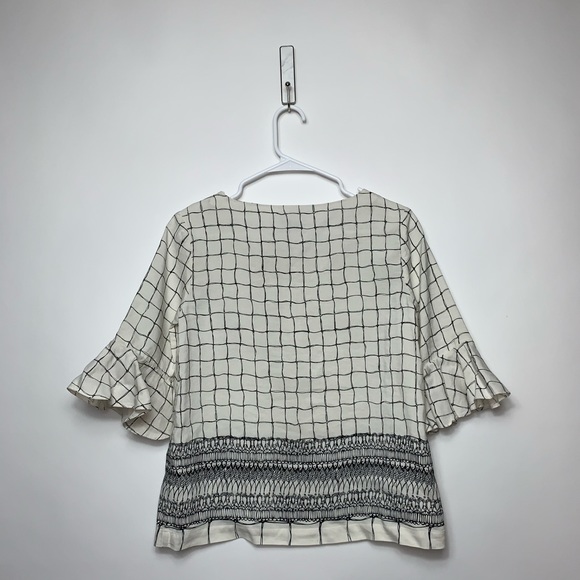 Leo & Sage Ruffle Sleeve Windowpane Top Size S - Picture 4 of 7